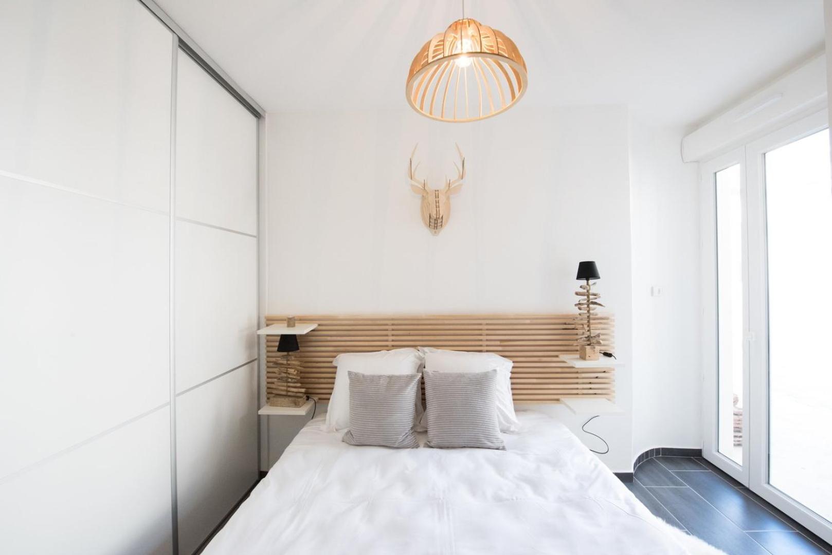 Le Hirvi - Cocon Zen Et Epure A 10Min Vieux Lyon Lägenhet Exteriör bild